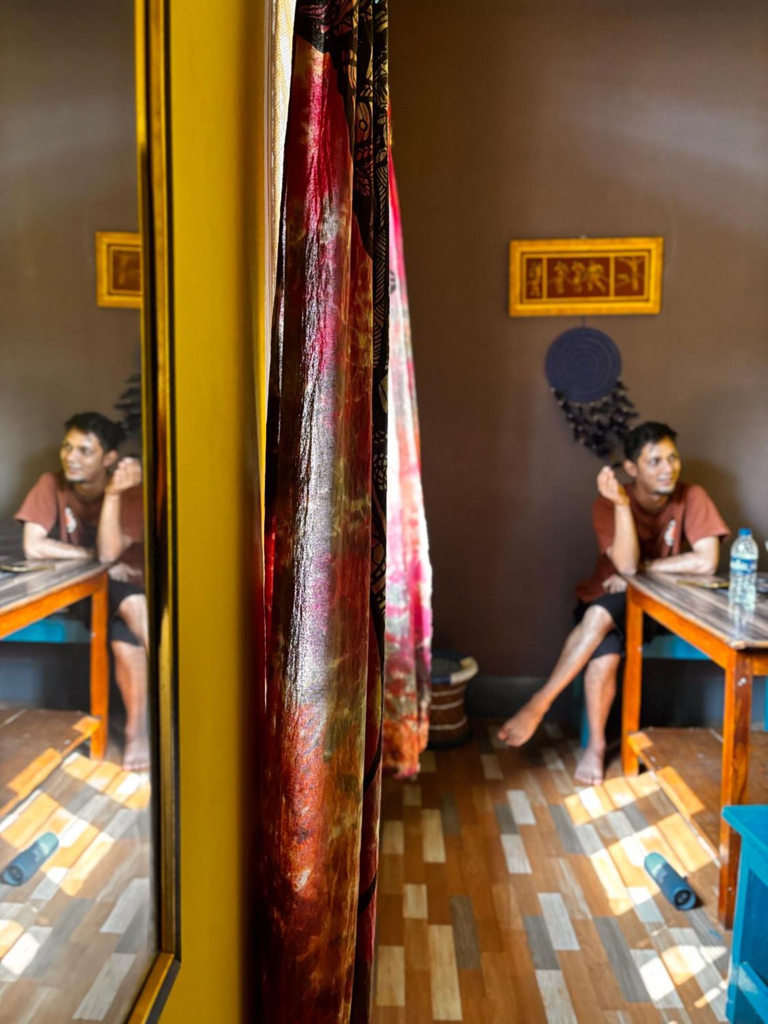 Stargaze Backpackers Hostel Гувахати Екстериор снимка