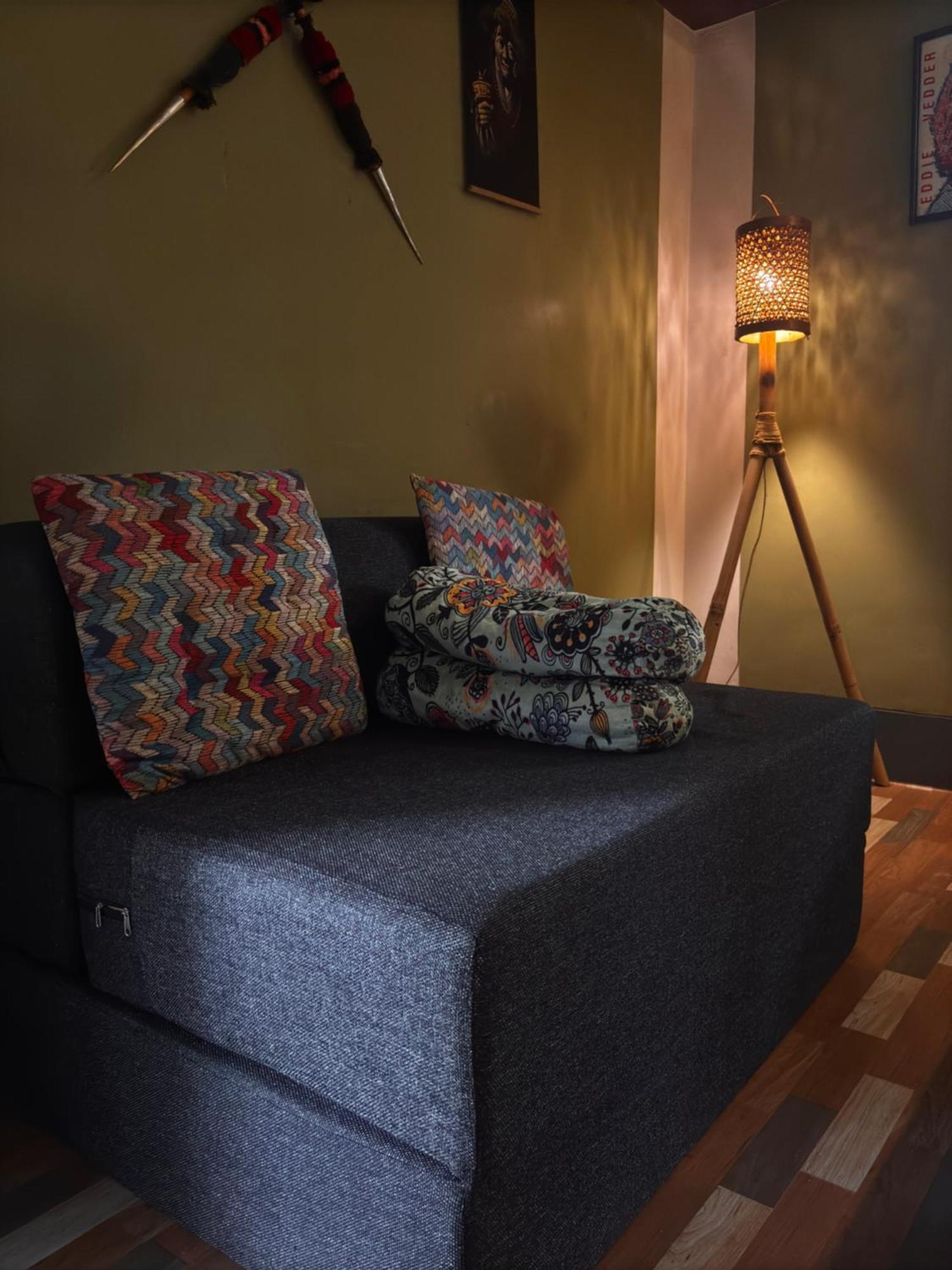 Stargaze Backpackers Hostel Гувахати Екстериор снимка