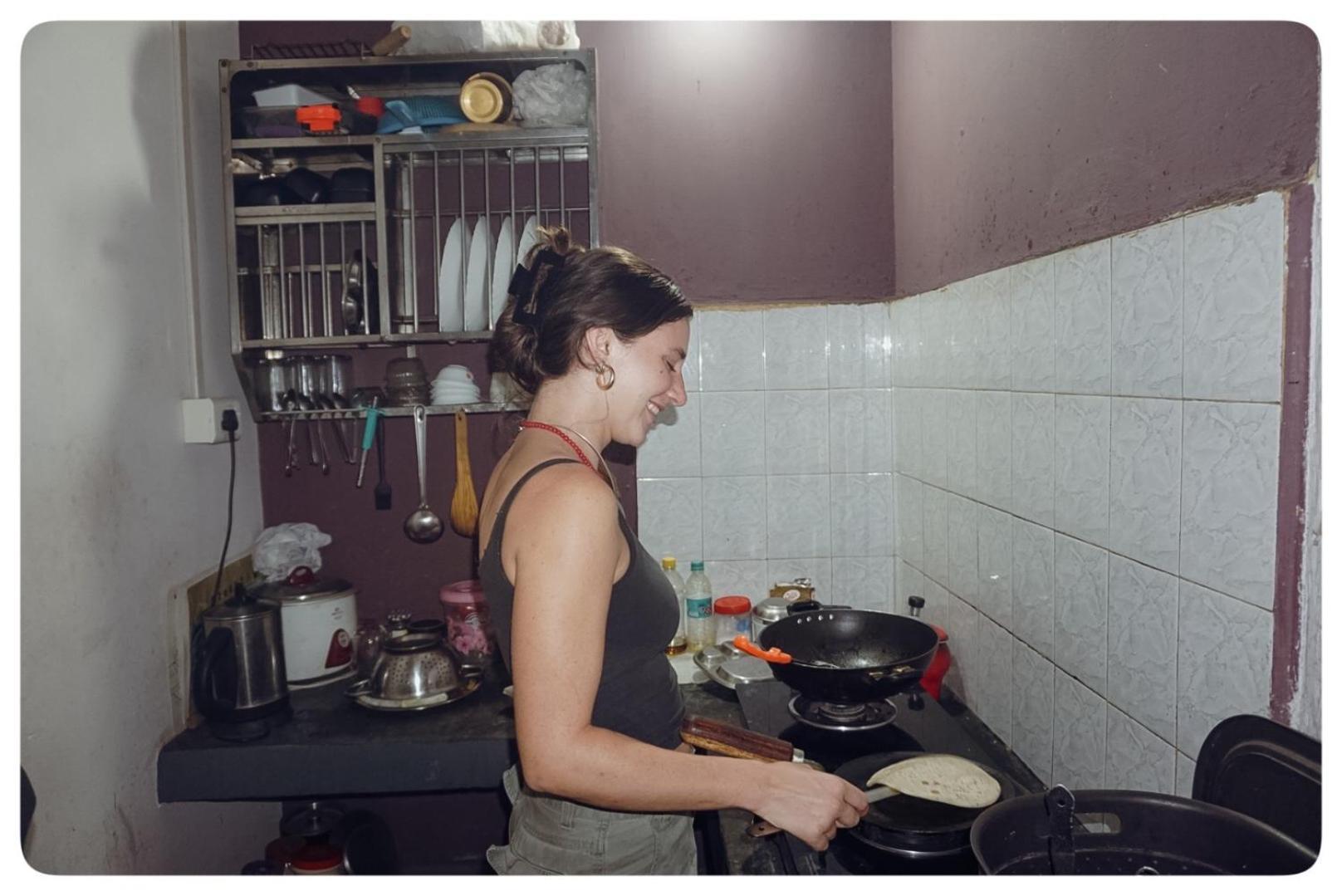 Stargaze Backpackers Hostel Гувахати Екстериор снимка